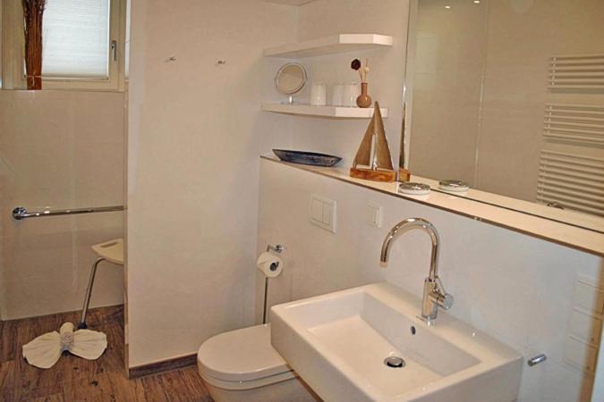 Villa Poseidon - We 5 In Strandnaehe Und Zentrumsnah Binz Exterior photo